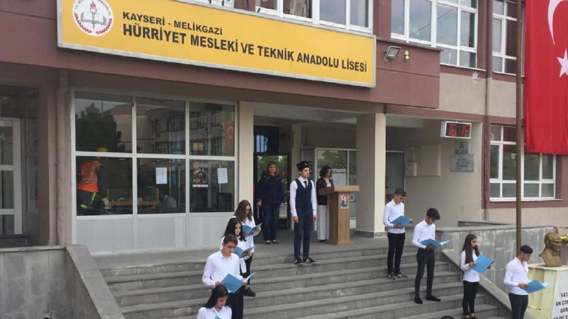 29 ekim cumhuriyet bayrami okulumuzda cosku ile kutlandi hurriyet mesleki ve teknik anadolu lisesi